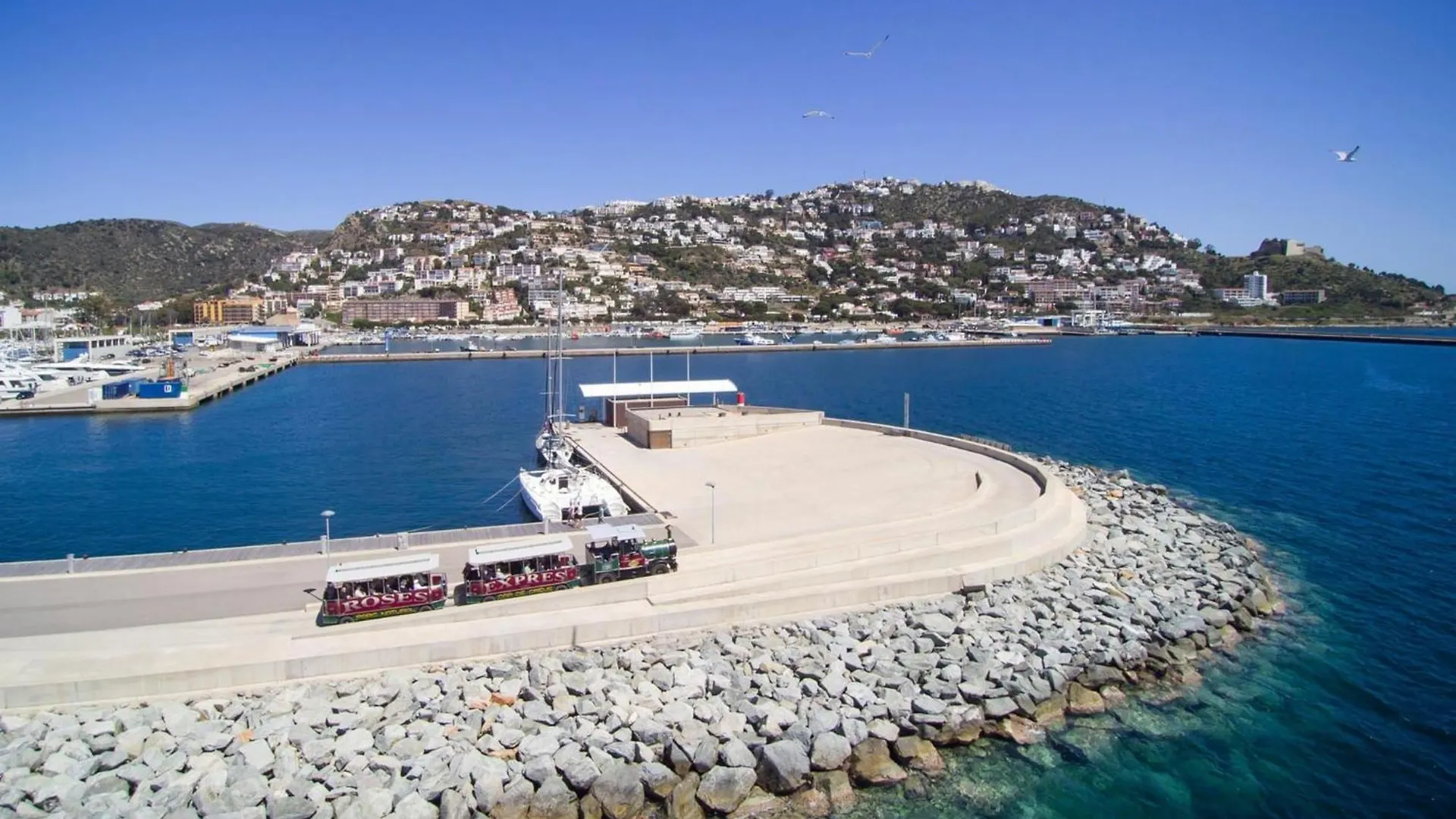 Romantic Apartment With View Roses Hiszpania