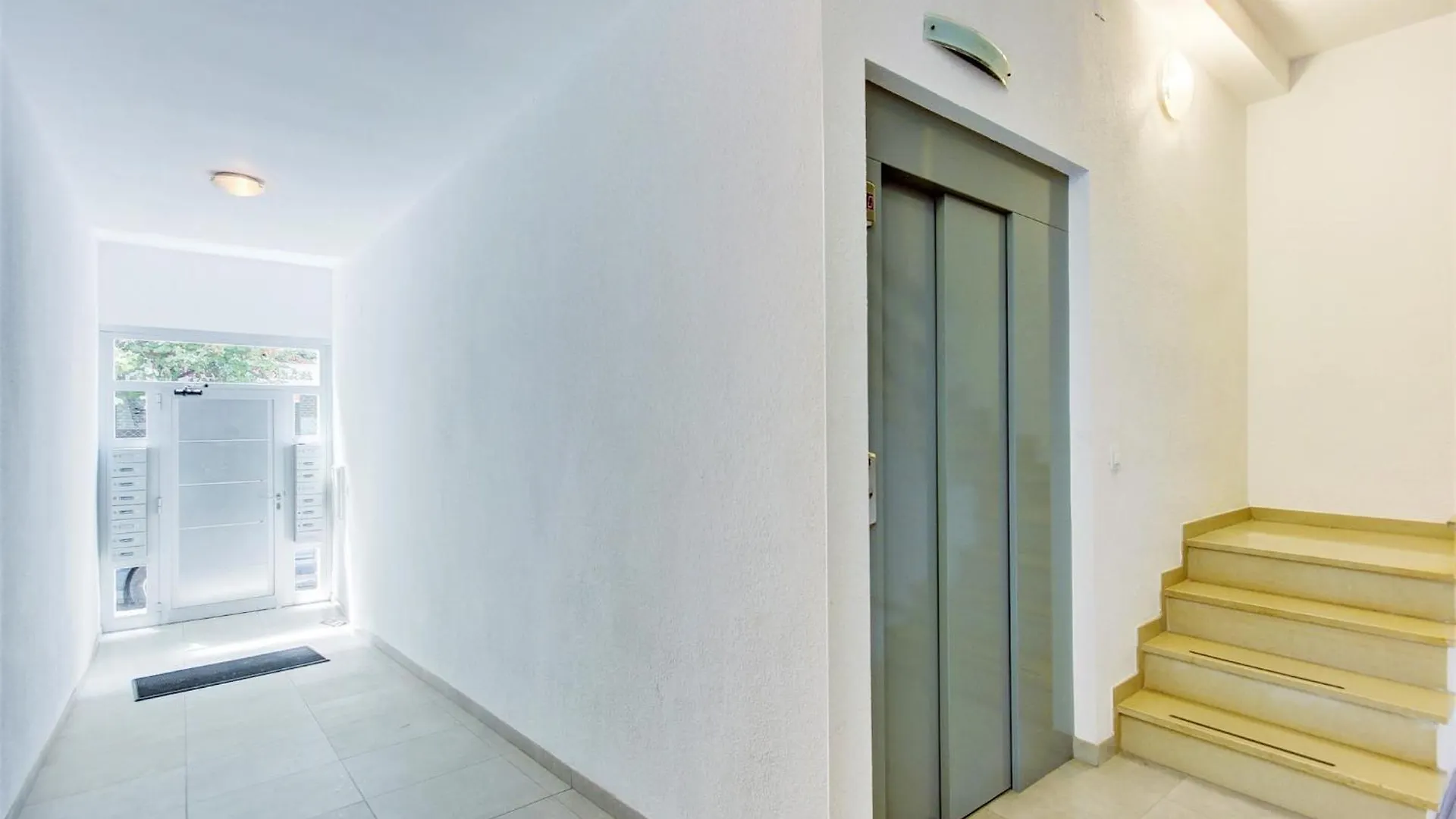 רוזס Romantic Apartment With View